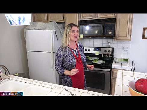 ❤️ A madrasta a ordenhá-lo na cozinha antes do seu encontro ❤️❌ Sexo de qualidade em pt.courseclass.ru ﹏