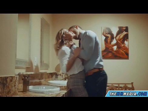 ❤️ Quando uma loira peituda o seduz numa casa de banho pública ❤️❌ Sexo de qualidade em pt.courseclass.ru ﹏